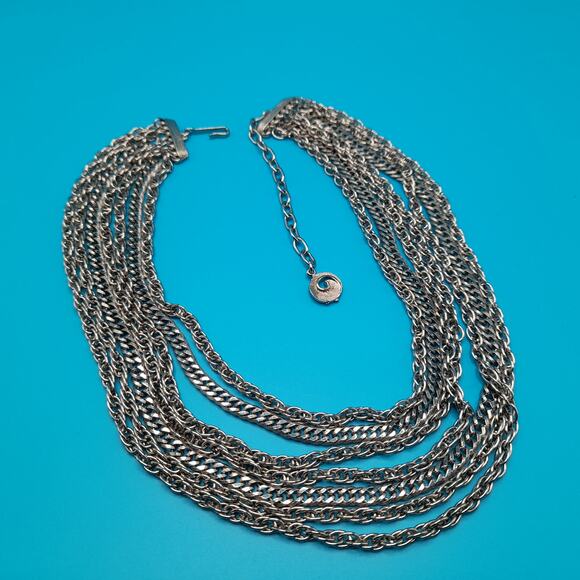 Vintage Lisner Silver Tone Chain Necklace, 7 Strands, Vintage Jewelry - Picture 9 of 10